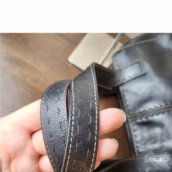 FOSSIL BLACK PURSE - - Picture 7 of 9